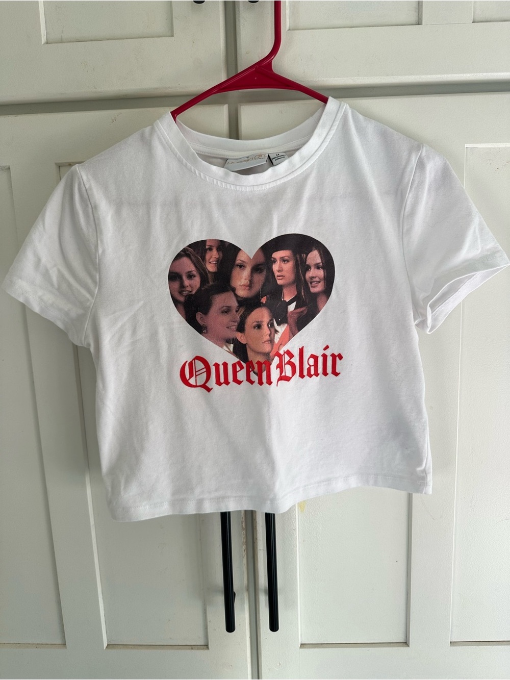 Gossip Girl Queen Blair Waldorf Graphic Crop Top Tee Medium White Heart Photo